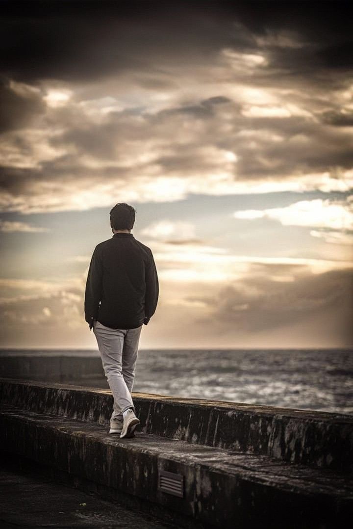 ظلال القلوب حين تبحث عن ضوء