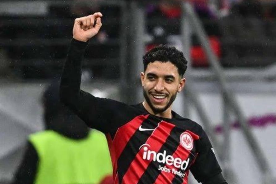 أحمد شوبير يُشيد بإنجازات مرموش : بطل ويستحق الإنتقال إلى الدورى الإنجليزي 