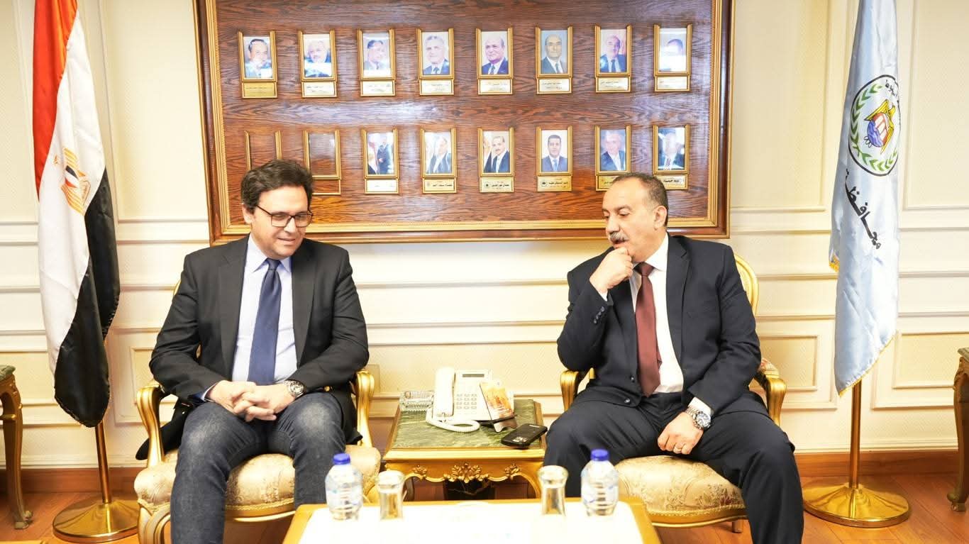 محافظ أسيوط يستقبل وزير الثقافة لبحث تطوير البنية الثقافية ودراسة إنشاء دار للأوبرا بالمحافظة