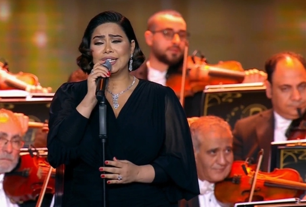 شيرين تعتذر عن خطئها في أغنية 