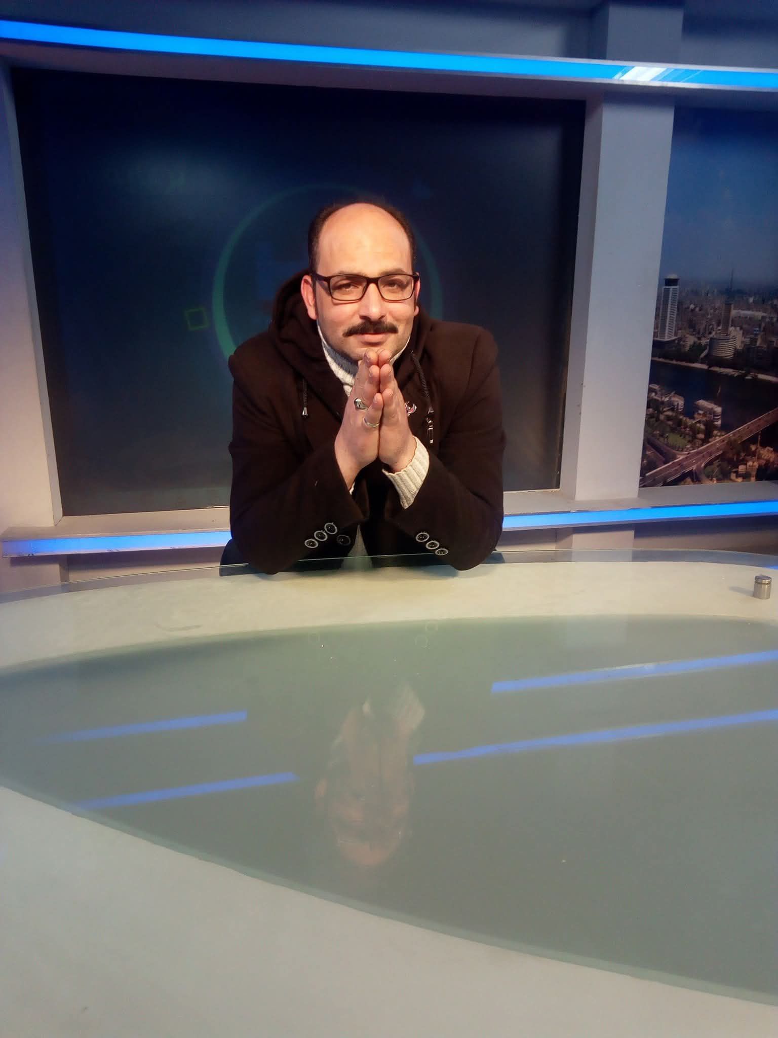 في زاوية معتمة تركت قلبي يبرد وحده