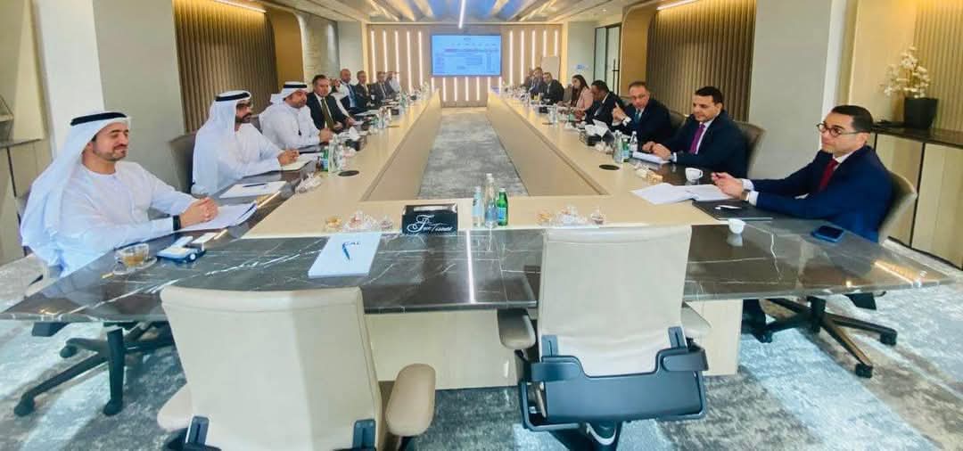 وزير الاستثمار والتجارة الخارجية يلتقي رئيس مجلس إدارة مجموعة أبوظبي للطيران لاستعراض مجالات التعاون المستقبلية في السوق المصرى