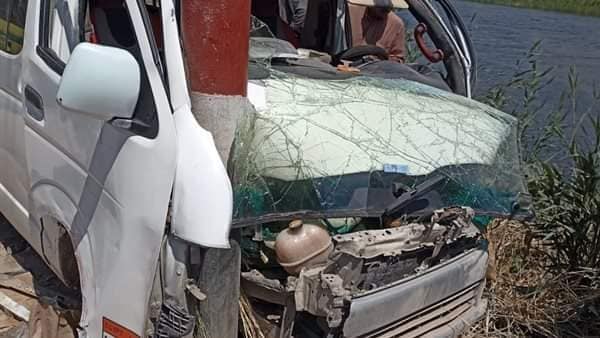 اصابة 4 اشخاص فى حادث تصادم سياره ملاكى مع ميكروباص فى دار السلام سوهاج