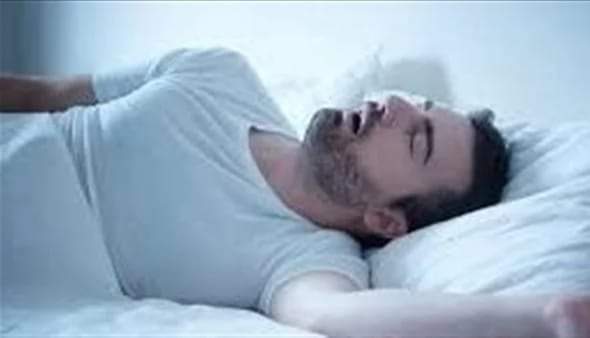 الكلام أثناء النوم ينذر بالإصابة بمرض خطير