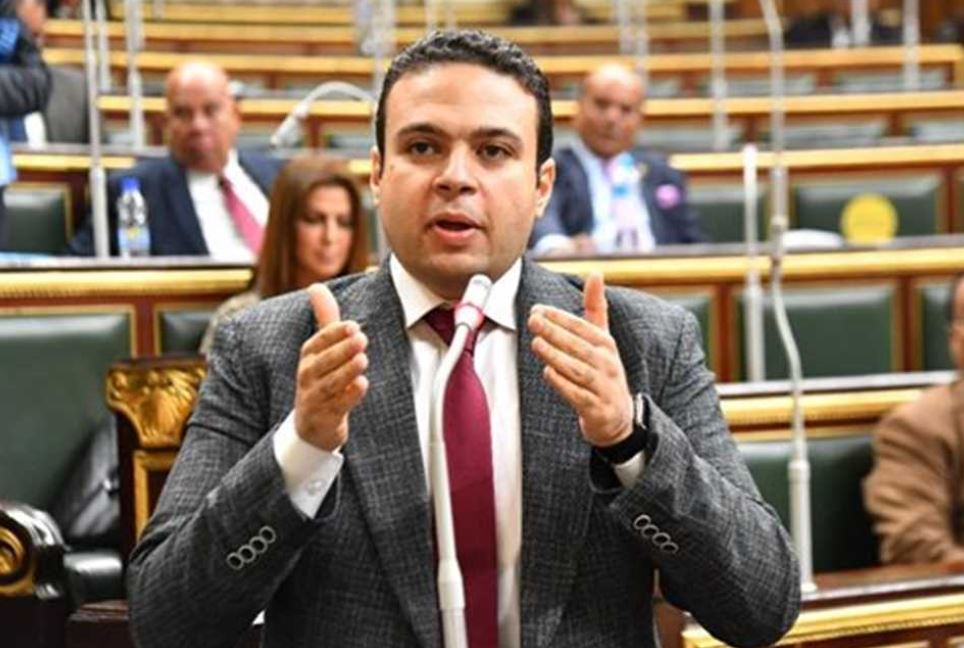 النائب عبدالمنعم إمام: الإيجار القديم عقاب اجتماعي.. وكرسي الوزارة زي كرسي الحلاق بعد شوية هيقولك نعيما