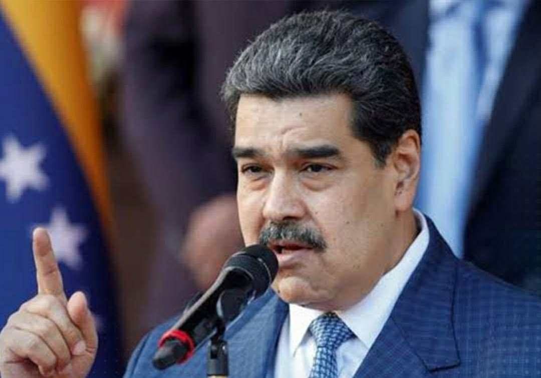 فنزويلا ترفض تهديدات واشنطن وتؤكد سيادتها على أجوائها