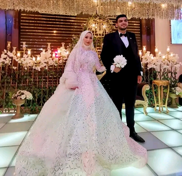 الخبر الفورى يهنئ الدكتور السيد أحمد الجنيدى بزفاف كريمته