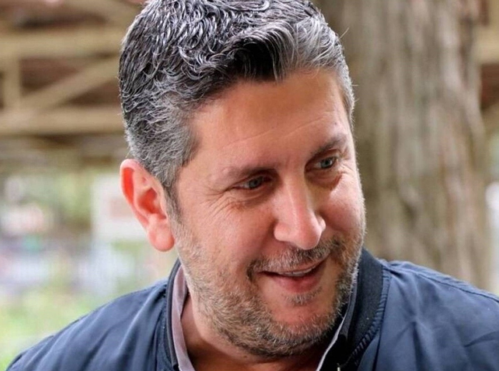 الممثل السوري محمد قنوع  ينعى نفسه قبل رحيله بأسبوع ويؤدى مناسك العمرة قبل وفاته