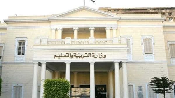 اولياء امور مصر يرصد بعض الشكاوي لتأخير استلام بعض الكتب المدرسية