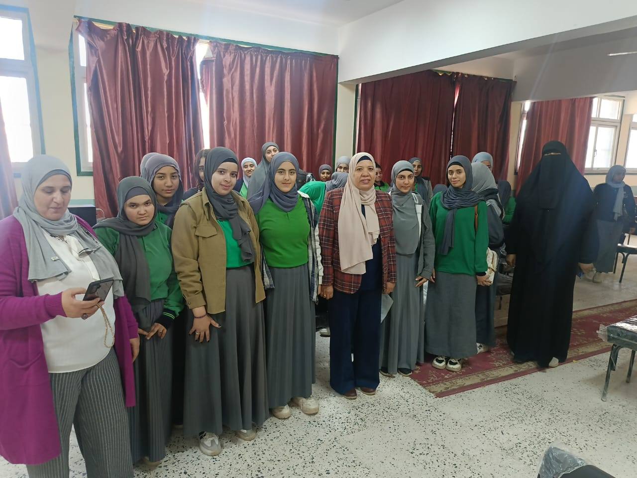 جامعة قناة السويس تواصل جهودها المجتمعية بثلاثة برامج تدريبية نوعية لتعزيز الوعي وتمكين الطلاب وبناء ثقافة مجتمعية واعية