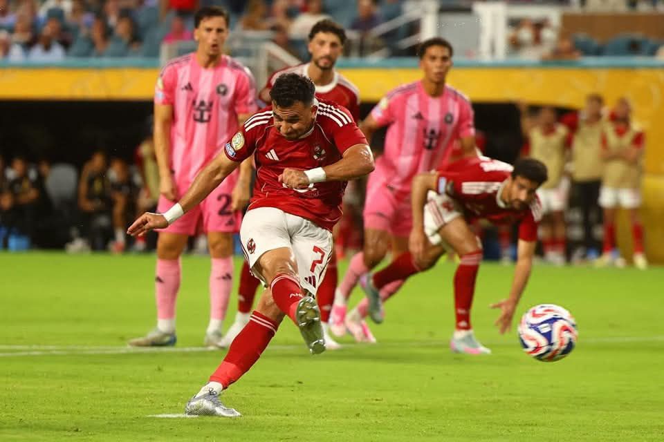 تريزيجيه يقدم اعتذار للأهلى بعد فرض عقوبة وغرامة عليه 