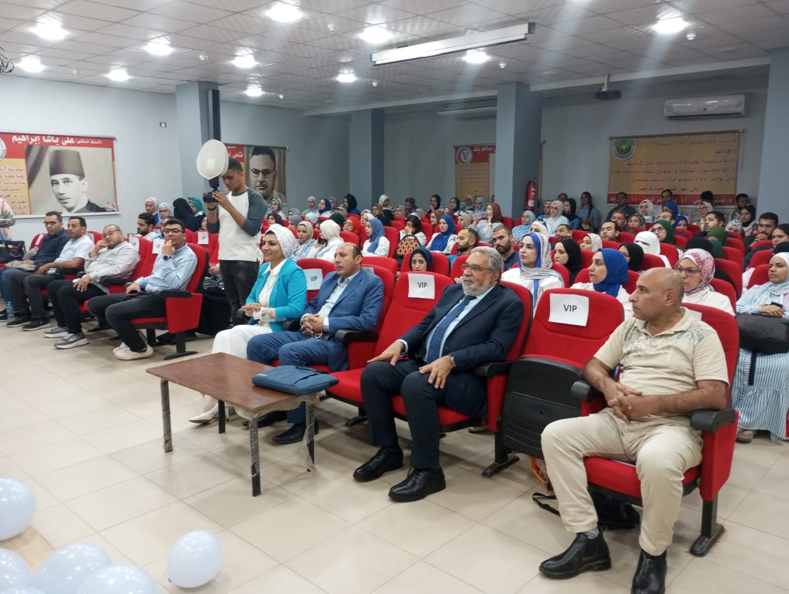 وكيل صحة الشرقيةيشهد اليوم العلمي للتوعية ضد مقاومة مضادات الميكروبات