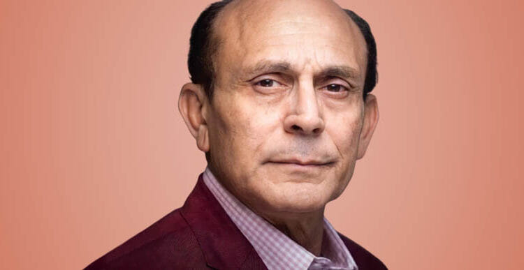 أنتظر موعد رحيلي حتى ألقاكي .. محمد صبحي يحيي ذكري زوجته بهذة الكلمات