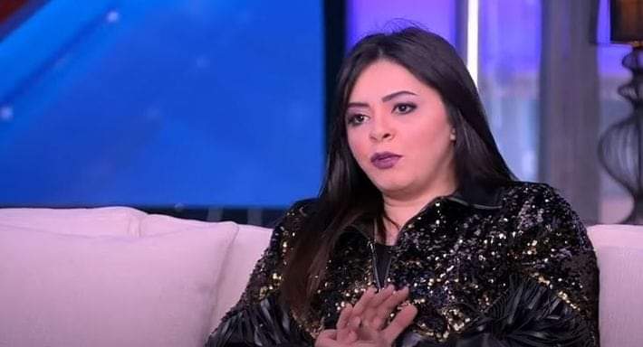 المغنية ياسمين نيازي: أنا وعمرو دياب وشيرين لاسعين عشان برج الميزان