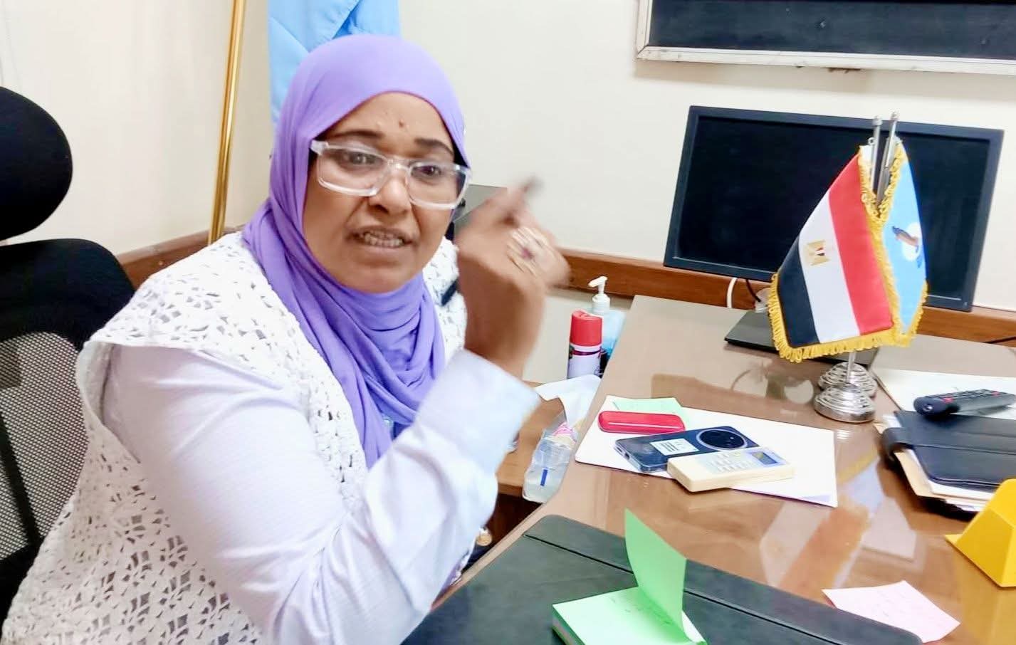 مدير تعليم البحر الأحمر تقود إجتماعاً موسعاً  عبر تقنية التيميز  مع السادة مديرى الإدارات التعليمية على مستوى المحافظة