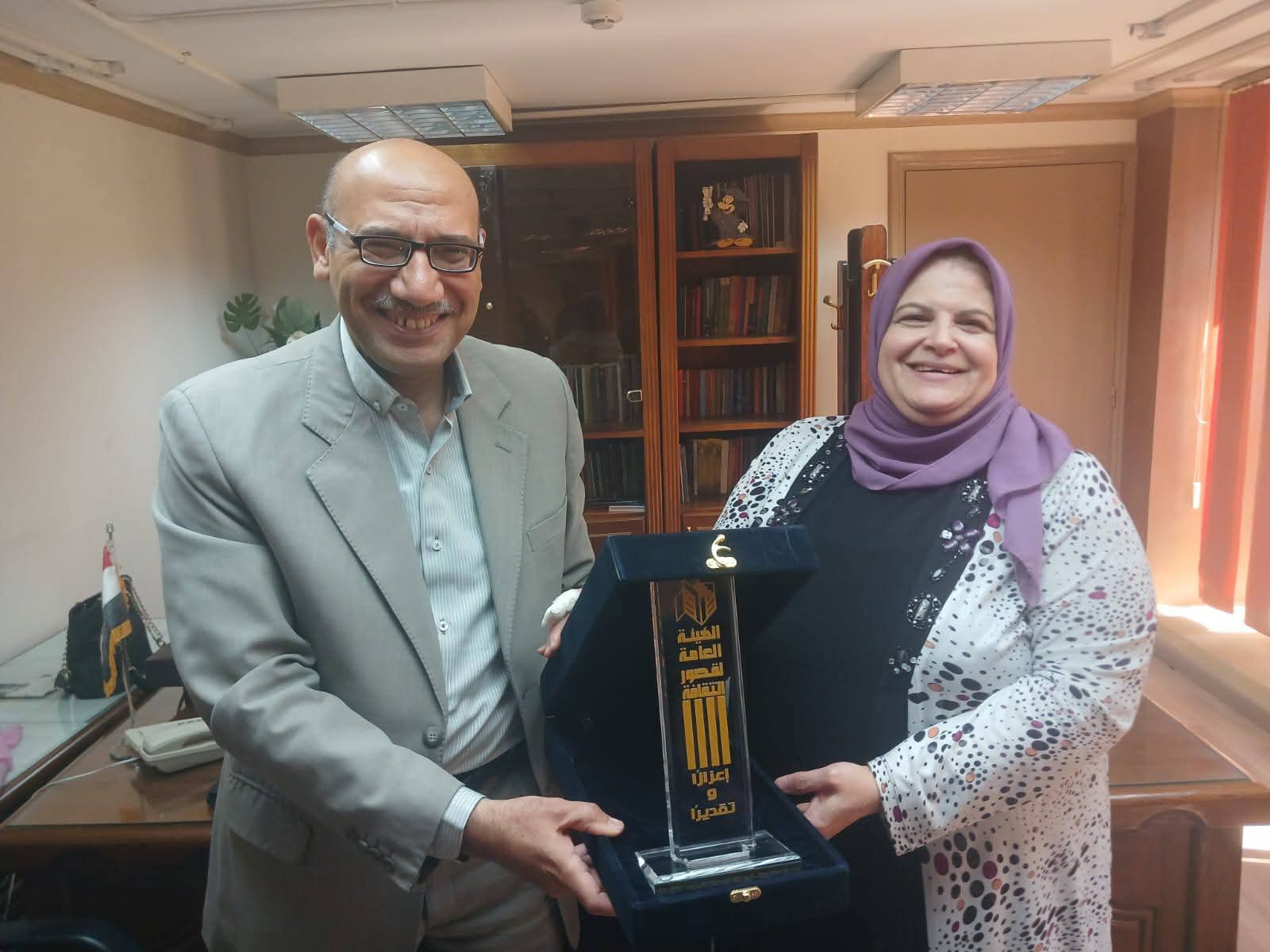 هيئة قصور الثقافة تكرم رئيسة إقليم القاهرة