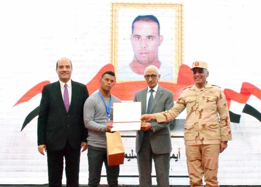 القوات المسلحة تدفع عددًا من اللجان التجنيدية إلى شمال سيناء لإنهاء المواقف التجنيدية لذوي الهمم وكبار السن 