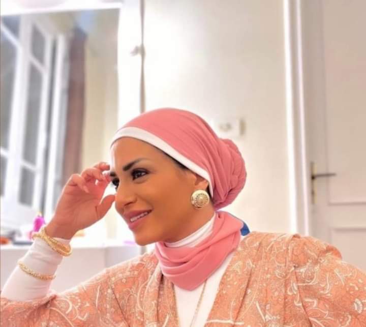 منة فضالى تظهر بالحجاب فى كواليس مسلسل العمدة رمضان 2023 