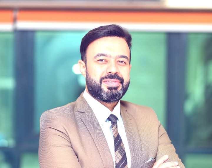 الدكتور أحمد عاصم الملا: أحدث تقنيات الحقن المجهري في 2025