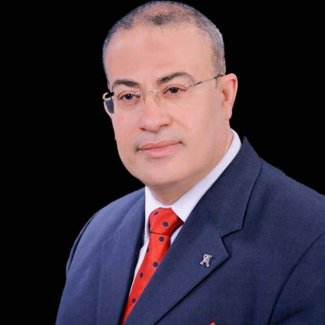 اشرف عمران يهنئ الرئيس السيسي بمناسبة حلول عيد الفطر المبارك