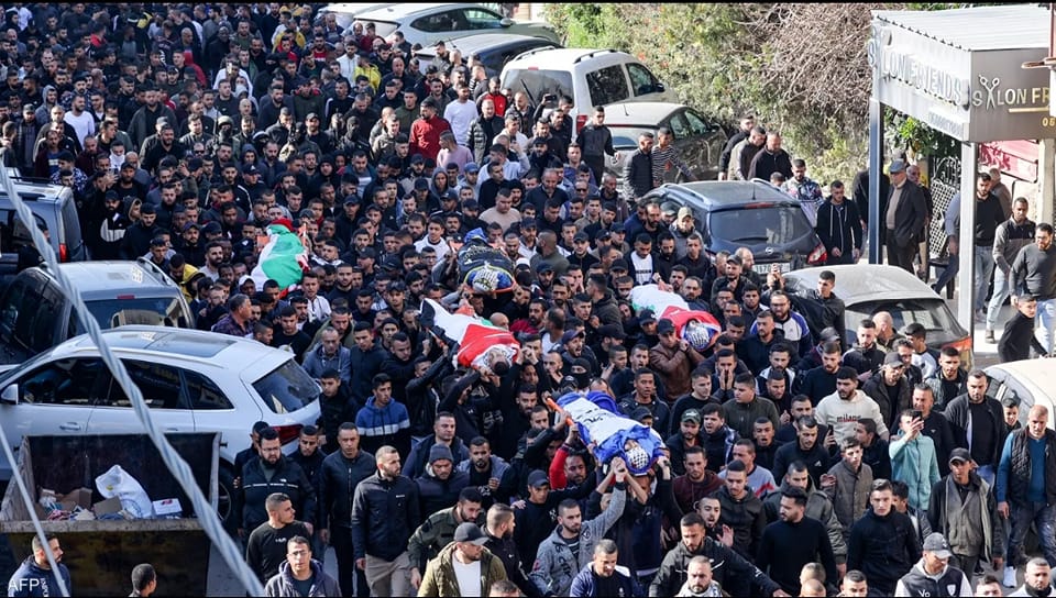 الرئيس الفلطسيني يعلن الحداد وتنكيس الأعلام ثلاثة أيام على أرواح القتلى