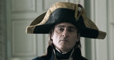 حصول فيلم ريدلى سكوت وخواكين فينيكس Napoleon على تصنيف R.. لهذا السبب