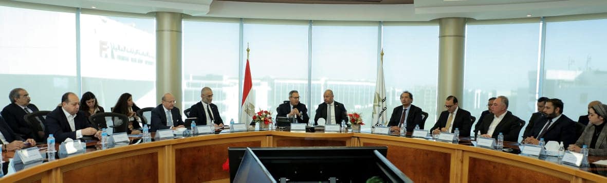 البورصة المصرية مع اتحاد البنوك تناقش اليات تطوير القدرات لمسئولي علاقات المستثمرين