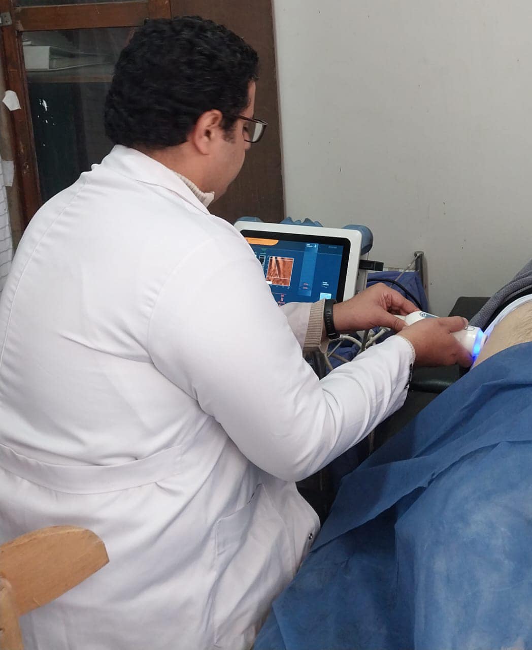 1756 عملية جراحية بقسم الجراحة العامة وجراحة الأورام والمناظير بمستشفيات سوهاج الجامعية خلال النصف الأول من العام الجاري