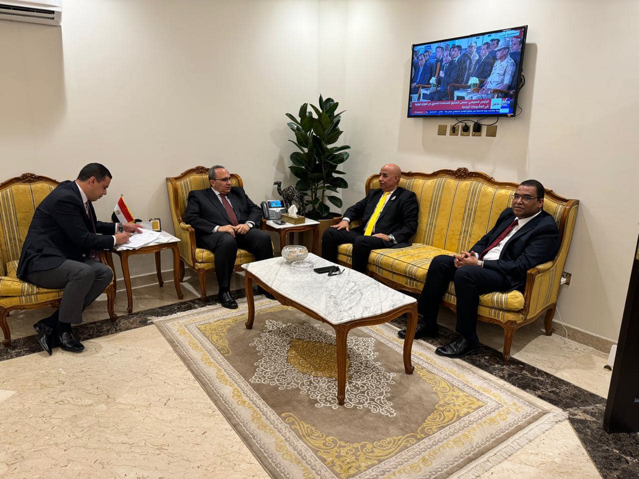 إتحاد المصريين بالسعودية يلتقي القنصل العام بالرياض