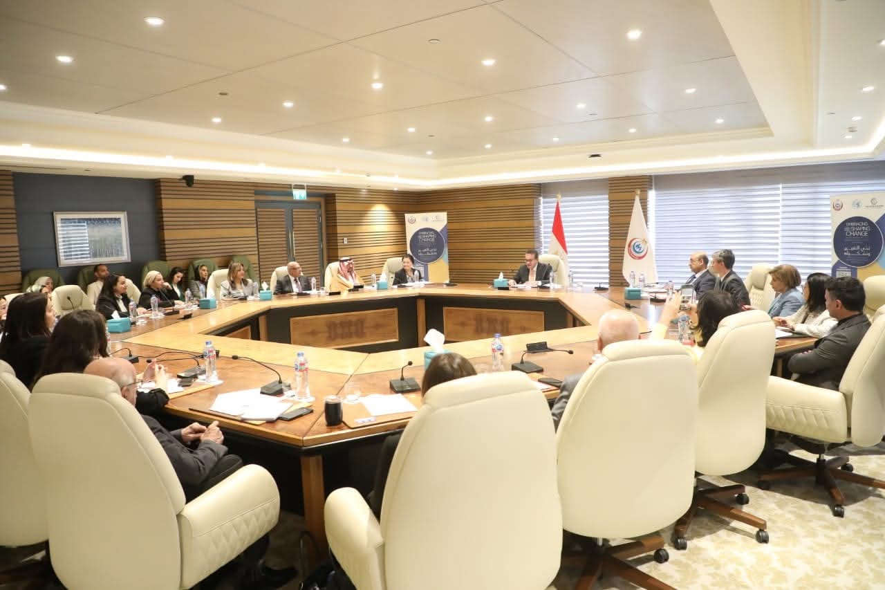 وزير الصحة يستقبل وفد البنك الدولي ونائب وزير سوق العمل السعودي لبحث التعاون