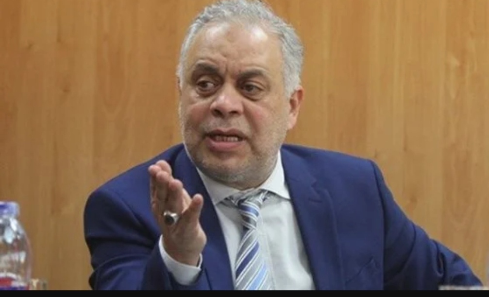 أشرف زكي: ترشحت لأصبح وزيرا أكثر من مرة والعمل النقابي ضيعني فنيا