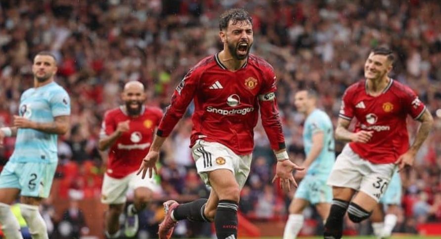 تعرف على تشكيل مانشستر يونايتد لمواجهة كريستال بالاس في الجولة 13 بالدوري الإنجليزي 