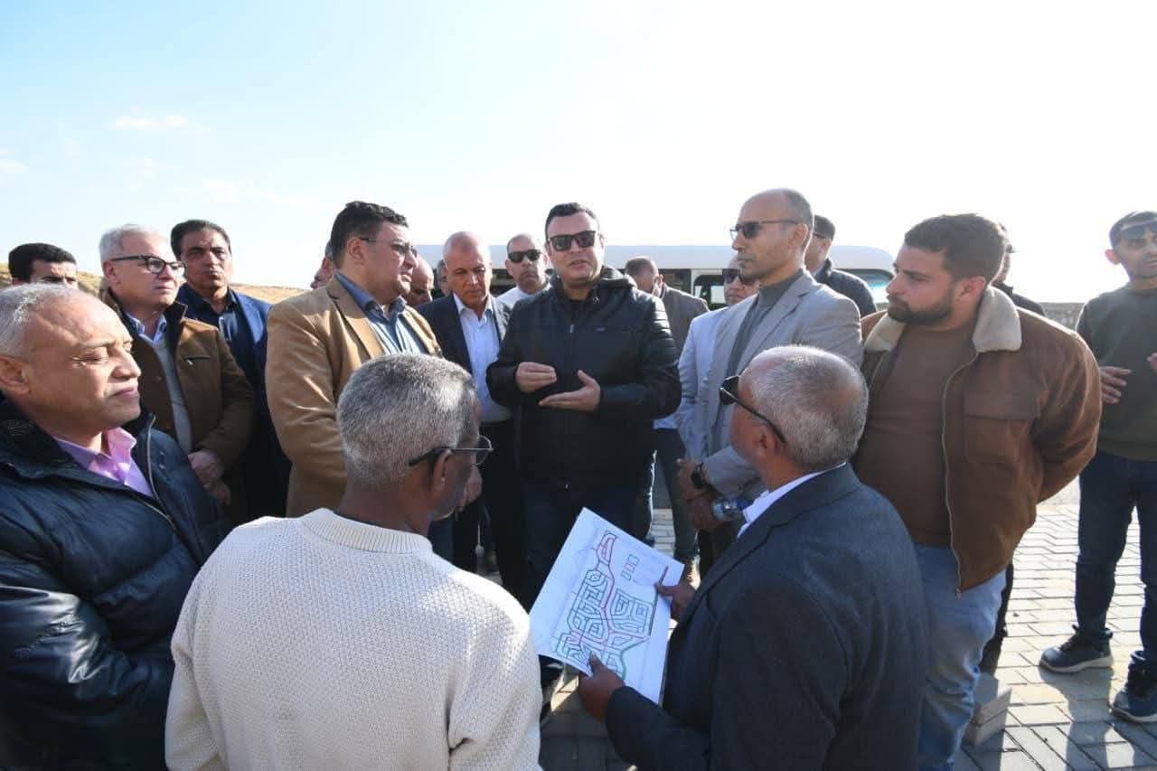 وزير الإسكان يتفقد أعمال مرافق بيت الوطن بالنرجس وتطوير محور التسعين الشمالي بمدينة القاهرة الجديدة 