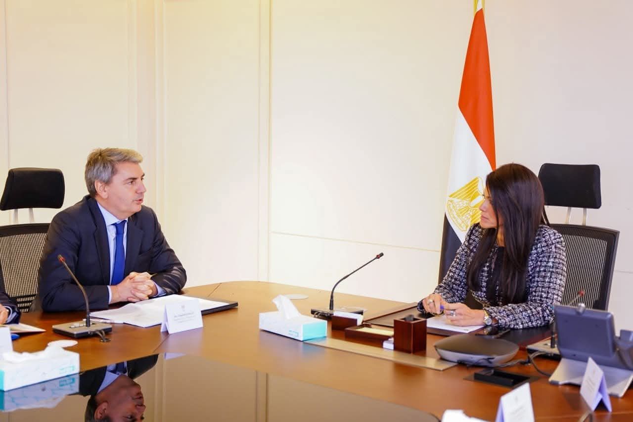 مصر تبحث مع بنك الاستثمار الأوروبي توسيع التعاون وزيادة التمويل للمشروعات والشركات الناشئة