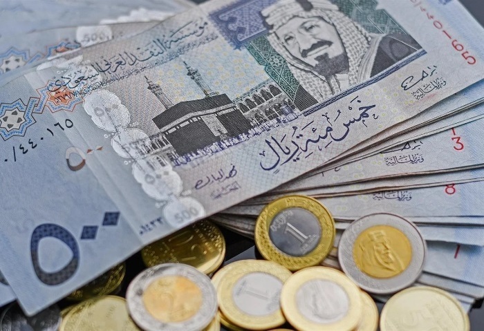 سعر الريال السعودي مقابل الجنيه في 9 بنوك