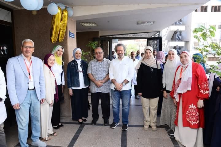 بأنشطة توعوية مكثفة ... مستشفى الأمراض العصبية والنفسية وجراحة المخ والأعصاب ومستشفى جراحة المسالك بجامعة أسيوط يحتفلان باليوم العالمي لغسيل الأيدي