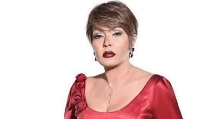 لوسي ترد على اتهامات مسرحية 