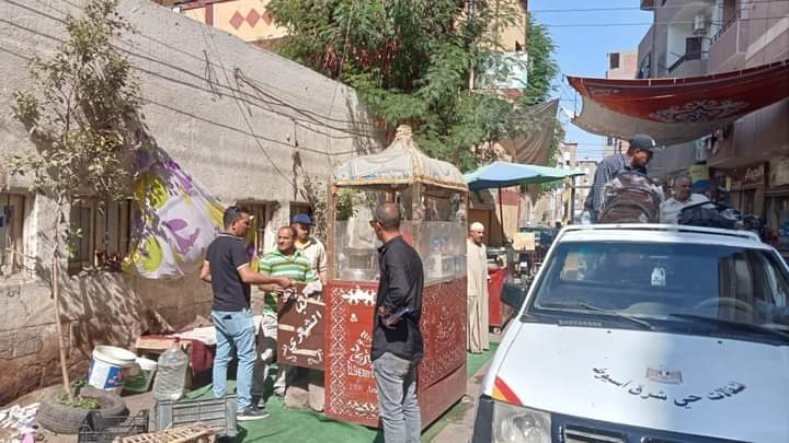 محافظ أسيوط: إستمرار حملات إزالة الإشغالات والتعديات على حرم الطريق بحي شرق