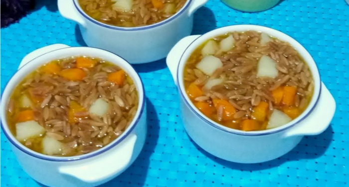 طريقة عمل شوربة الخضار بمكونات وفيرة 