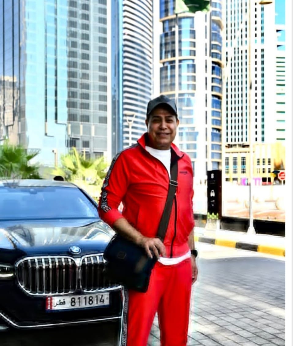 بإطلالة رياضية ٠٠ حكيم يشارك جمهوره أحدث ظهور  من قطر 