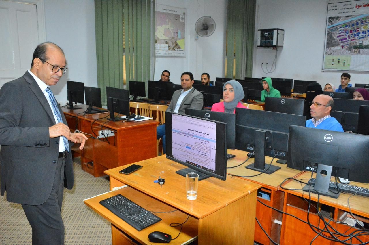 بالتعاون مع الهيئة القومية لضمان جودة التعليم والاعتماد.. جامعة أسيوط تنظم البرنامج التدريبي 