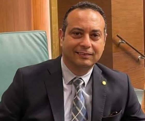الف مبروك الاستاذ الدكتور حاتم خاطر عميدا لهندسة حورس مصر (HUE)