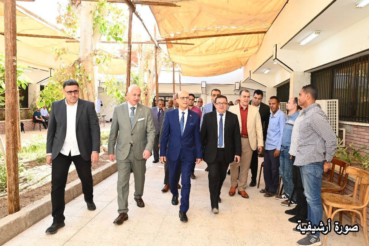 جامعة أسيوط تعلن نتائج امتحانات الفصل الدراسي الثاني بعدد من الكليات وتواصل أعمال الكنترولات لباقي النتائج
