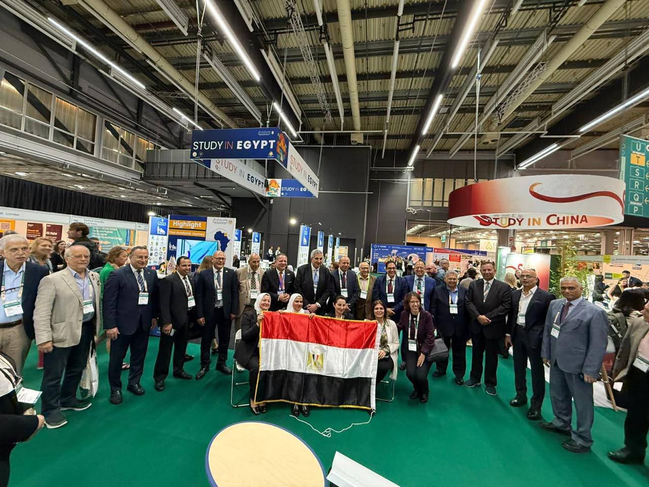 برئاسة خاطر .. جامعتا المنصورة والمنصورة الأهلية تشاركان بالمؤتمر الأوروبي للتعليم الدولي بالسويد