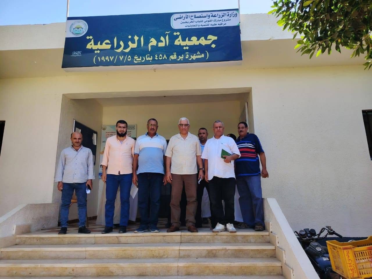 تنفيذا لتوجيهات فاروق رئيس استصلاح الأراضي يتفقد جمعيات ومزارع قرى الاستصلاح بالنوبارية