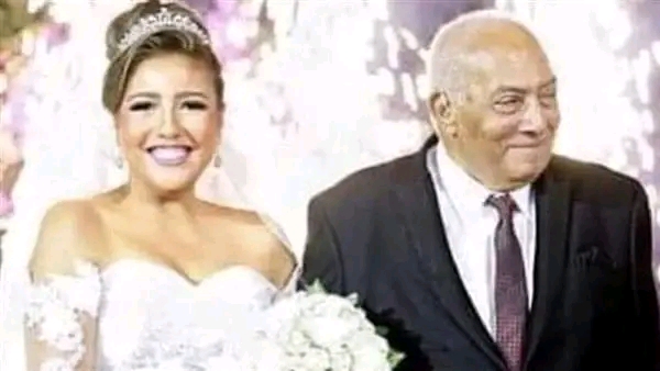 مي كساب : «أبويا هيعمل عملية دلوقتي ادعوله ربنا ينجيه»