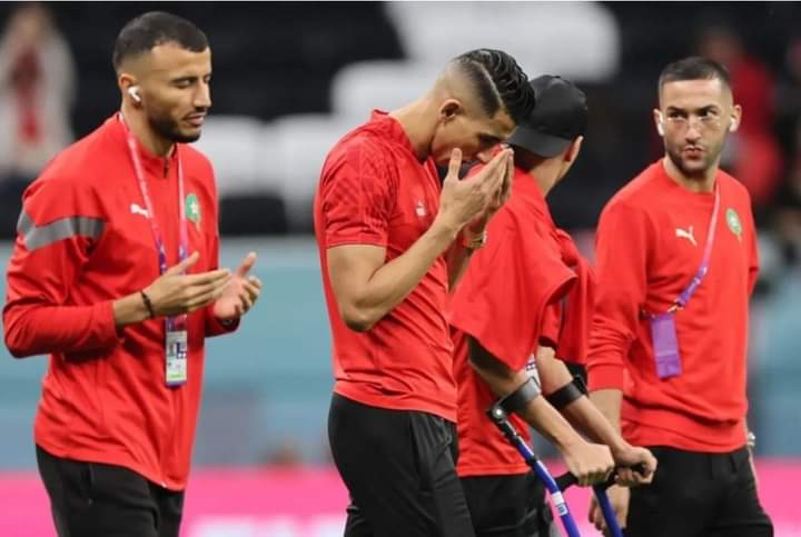 سيظل التاريخ يتذكركم ٠٠ كريم عبد العزيز يوجه رسالة لمنتخب المغرب بعد الخساره أمام فرنسا 