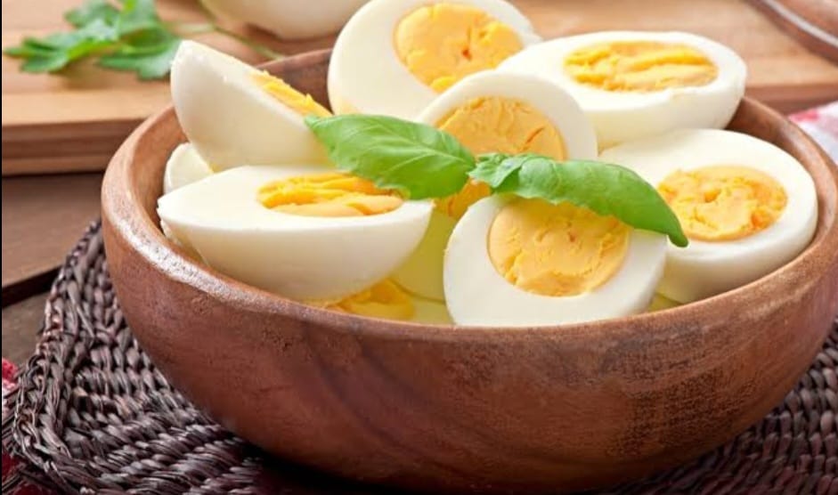 ماذا يحدث لعضلة القلب عند تناول البيض 
