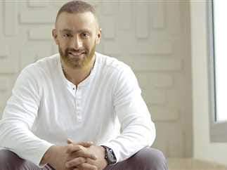 تلج أحمر ٠٠أحمد السقا يتعاقد على فيلم جديد والتصوير  فى مارس المقبل 