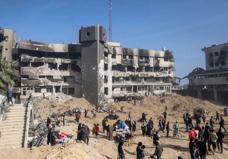 مدير مجمع الشفاء في غزة: نعيش وضعا مأساويا